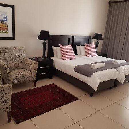 Presidensie Guest Rooms Potchefstroom Exterior foto